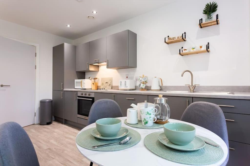 Polly'S Place Apartment Taunton & Free Off Road Parking & Wifi Ngoại thất bức ảnh