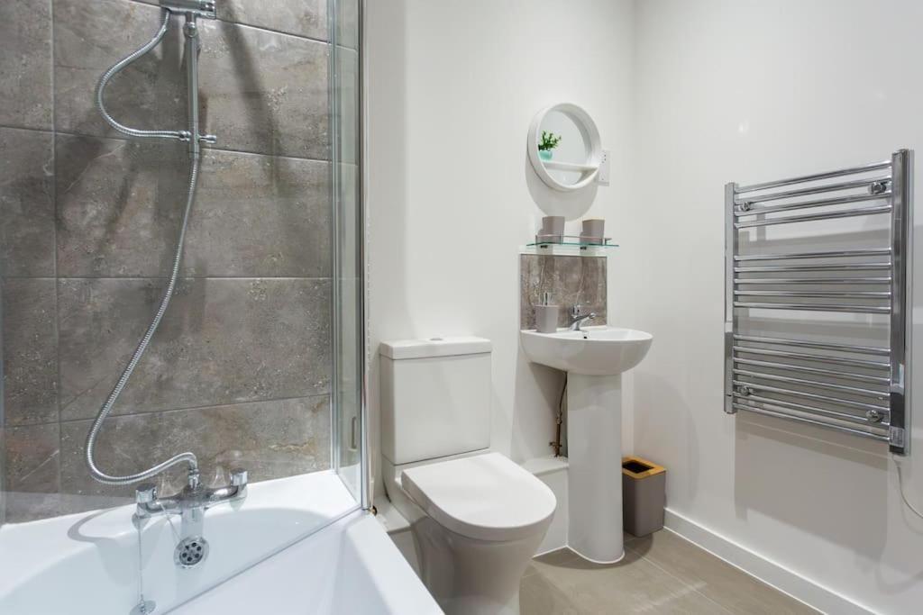 Polly'S Place Apartment Taunton & Free Off Road Parking & Wifi Ngoại thất bức ảnh